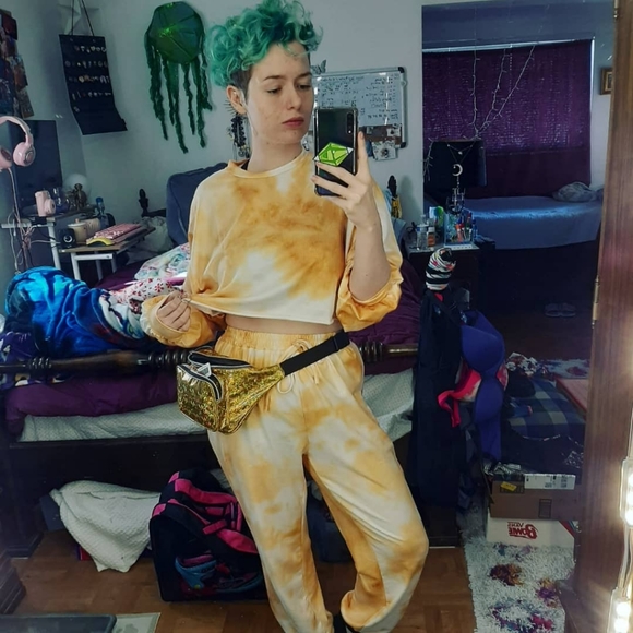 Meet your Posher, Alethea - Picture 10 of 16